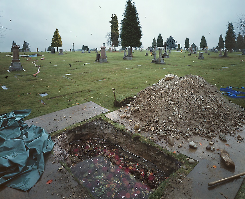 Wall. J, (1998-2000), ‘The Flooded Grave’
